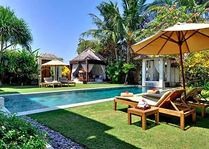 Villa Seaside Palace 3 Bedroom Private Pool Zn41 *